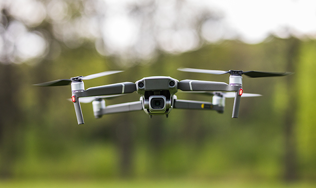 Diagnostic par drone Nantes - Inspection de toiture par drone - Compagnons Couvreurs 44