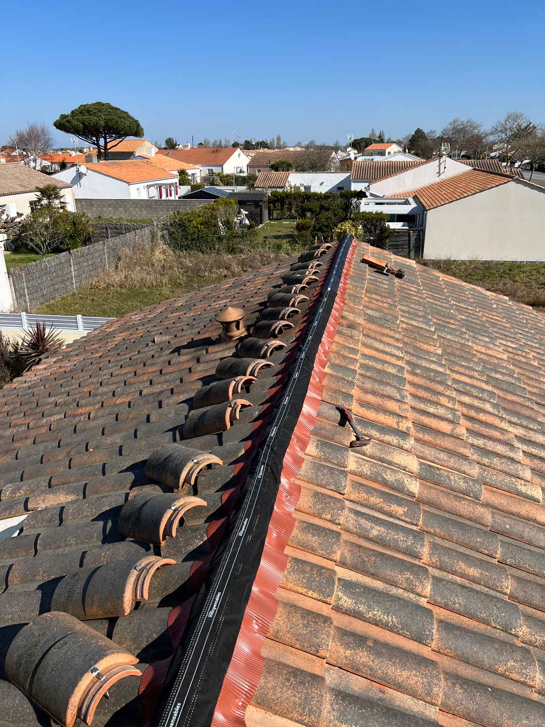 Dépose de faitage avant réfection à Saint-Sébastien 44
